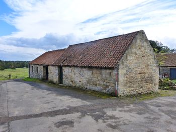 Brainshaugh Farm Steading, Acklington, Northumberland: Historic Building Recording (OASIS ID: alanwill1-191013)