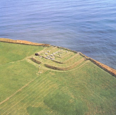 Aerial view of the remains of the Roman signal station at Scarborough Castle (© English Heritage/Skyscan)