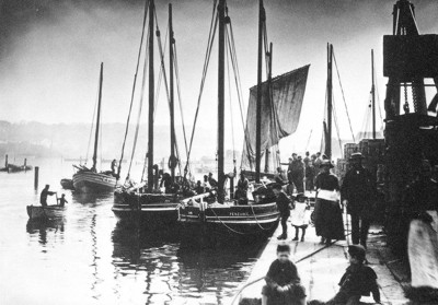 Cornish herring boats at Whitby (© Whitby Museum)