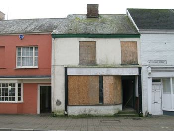 121 Boutport Street, Barnstaple, North Devon, Devon. Results of a Historic Building Assessment (OASIS ID: southwes1-239173)