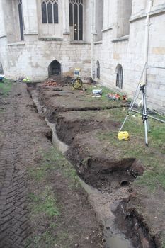 Gloucester Cathedral external drainage. Archaeological Watching Brief (OASIS ID: urbanarc1-306010)
