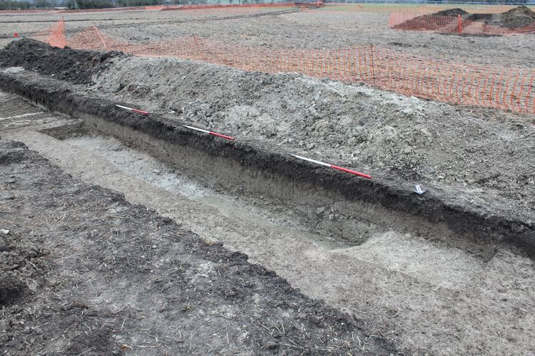 Pit 1407, ditch 1410 and pit 1416 looking S