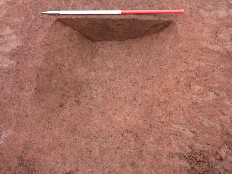 Thumbnail of N facing shot of pit 46070