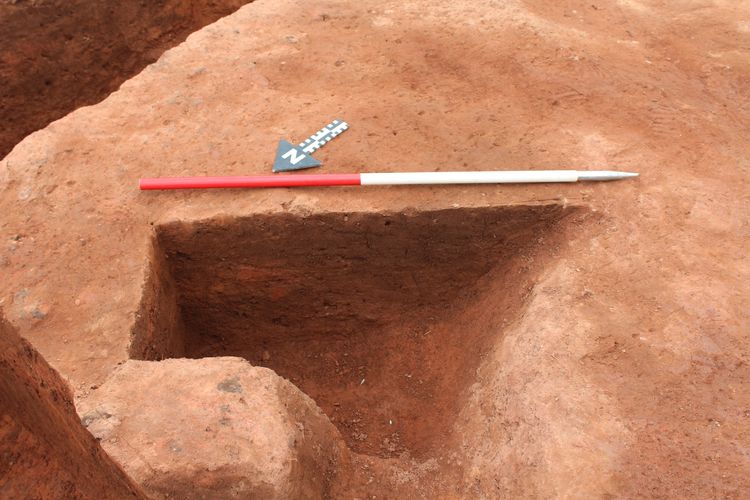 Thumbnail of SE facing shot of pit 47054
