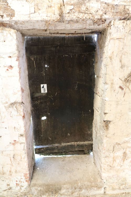 Thumbnail of Figure 63 View north of close up of northern door inside room B4