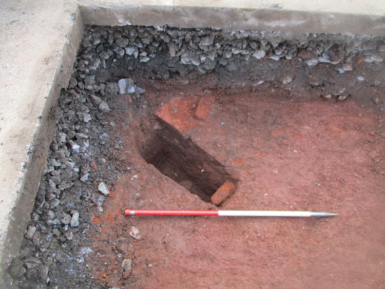 Thumbnail of SID18 trench 16 wall 1602 and linear 1604, looking South-East