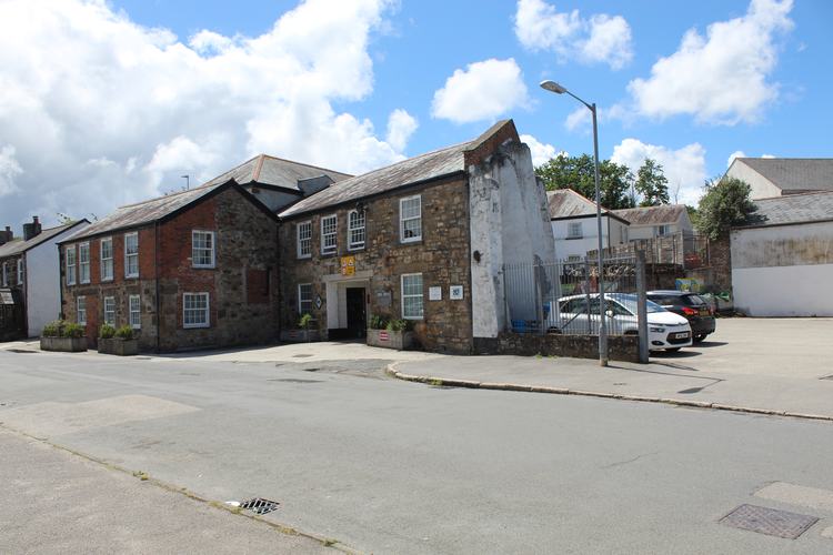 Thumbnail of South west facing view of Hirst House and late 19th early 20th century factory on Chapel Rd