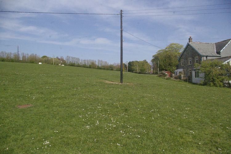 Thumbnail of A shot of Field 01; looking east-north-east (no scale).