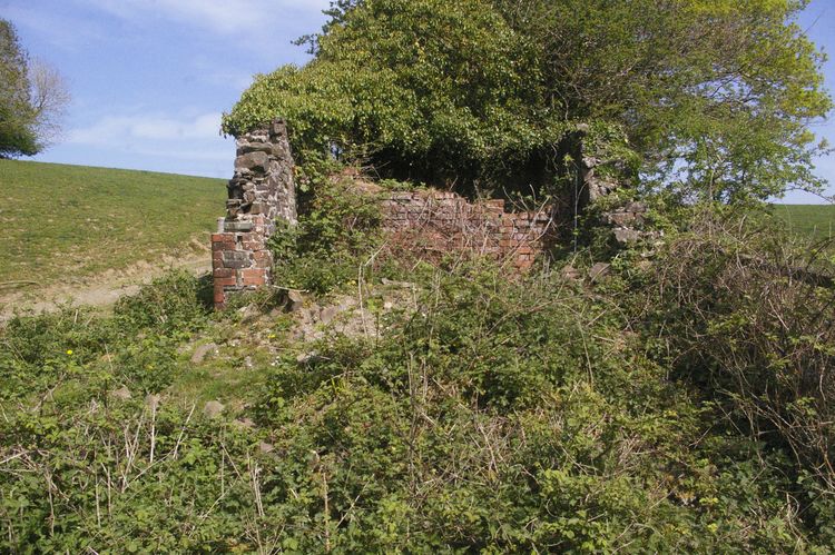Thumbnail of A shot of Field 03 with stone-built structure; looking east-north-east (no scale).