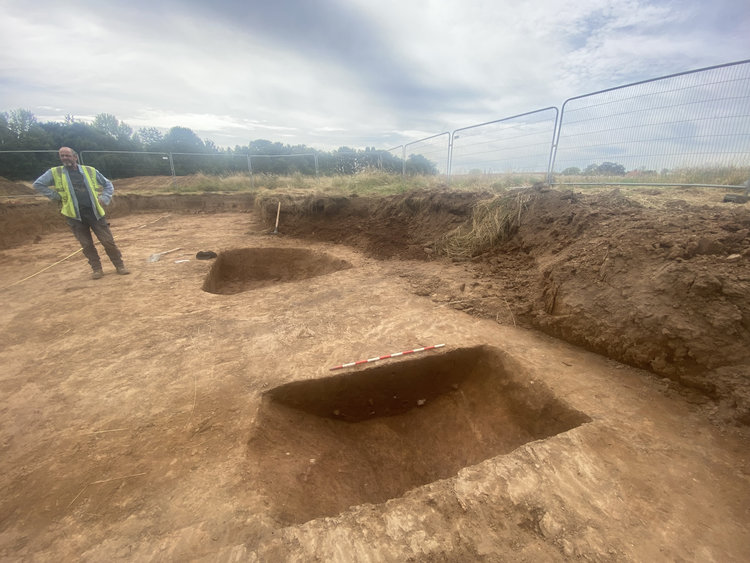 onsitear2-528229: Digital Archive from an Archaeological Evaluation and Open Area Excavation between Park Lodge and Willow Bank, Haxby Road, New Earswick, York, 2007 and 2024. Copyright:  On-Site Archaeology