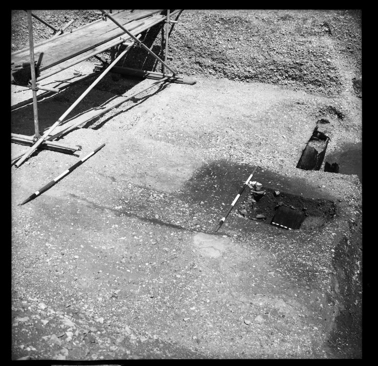 Thumbnail of 57-1 View looking NE of Beam B during excavation in Great Ditch II with scale