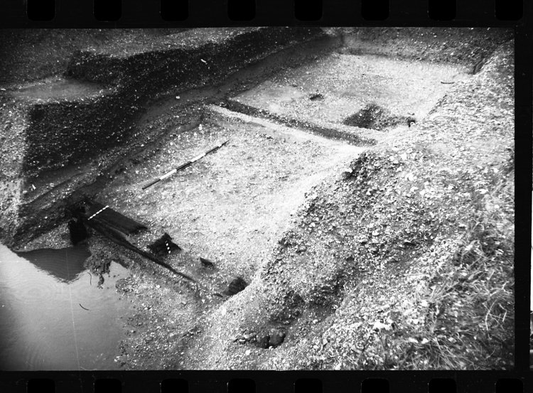 Thumbnail of 69-2 View looking NW of Beams B and C in GD II with scale