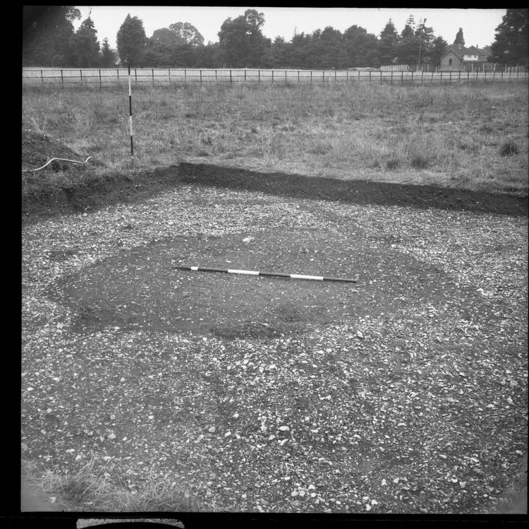 Thumbnail of 70-12_Close up of Pit 1 in TT II late OD1 with scale