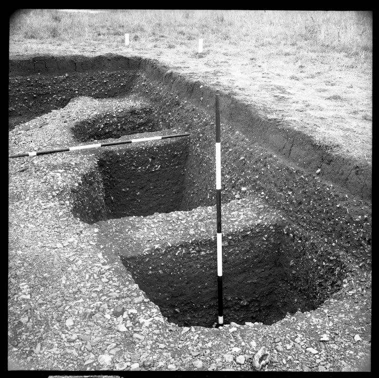 Thumbnail of 70-8 View S of Horaces pits in GD I