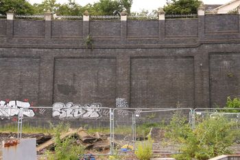 The west cutting wall, south of Mornington Street Bridge, viewed from the east.