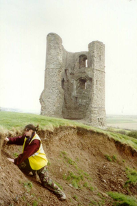 Overview page image - Hadleigh Castle